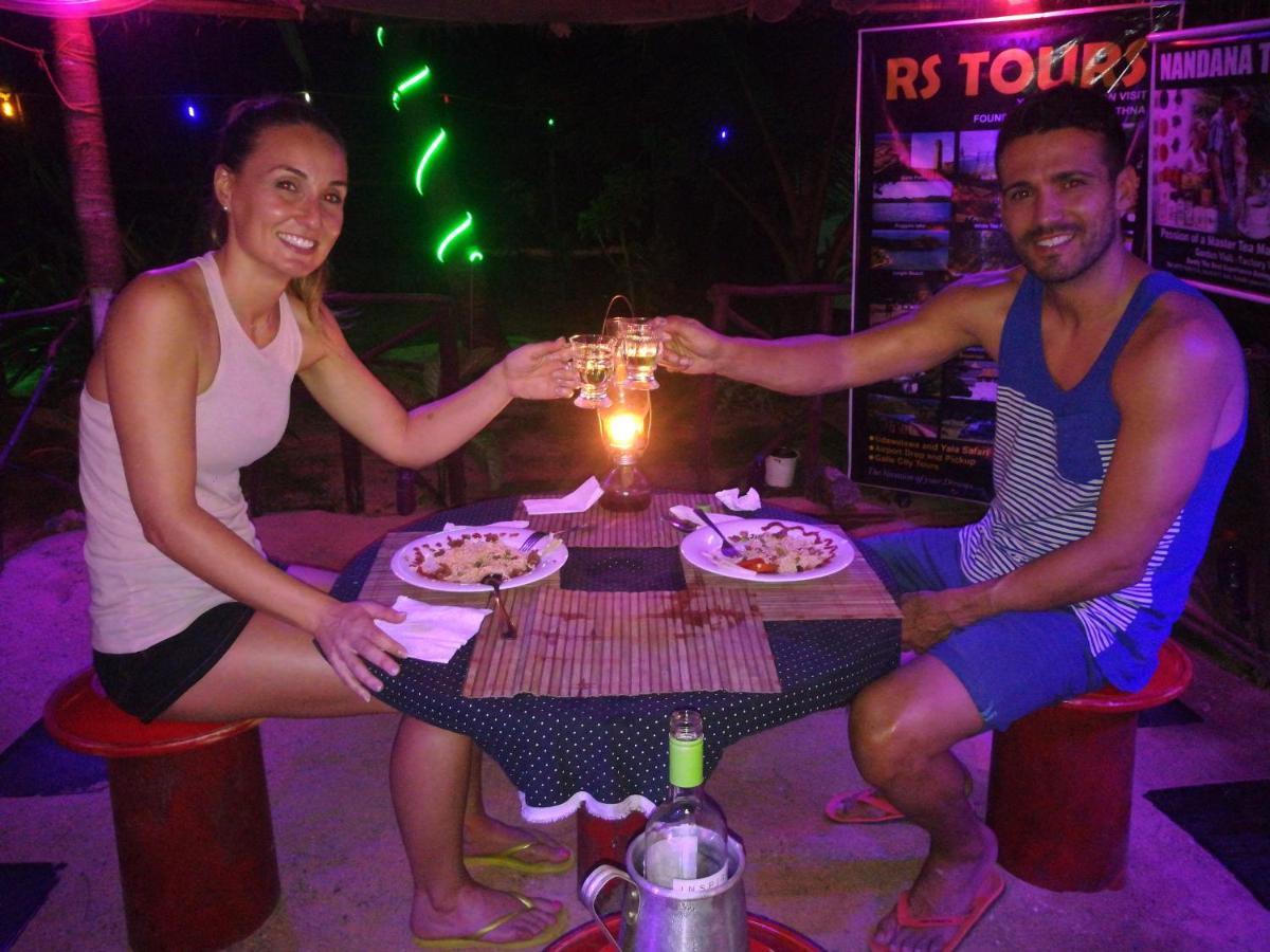 Rosa Shashi Cabanas Galle Bagian luar foto