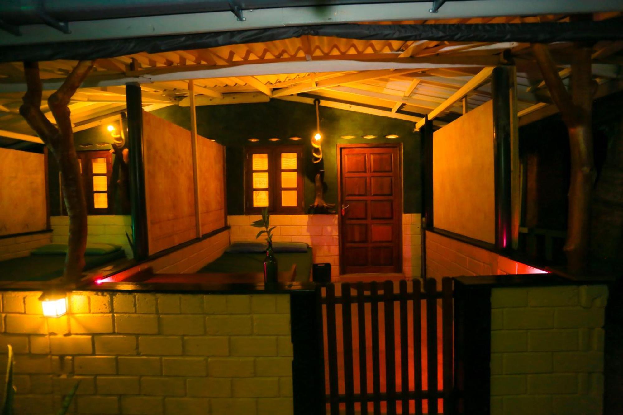 Rosa Shashi Cabanas Galle Bagian luar foto